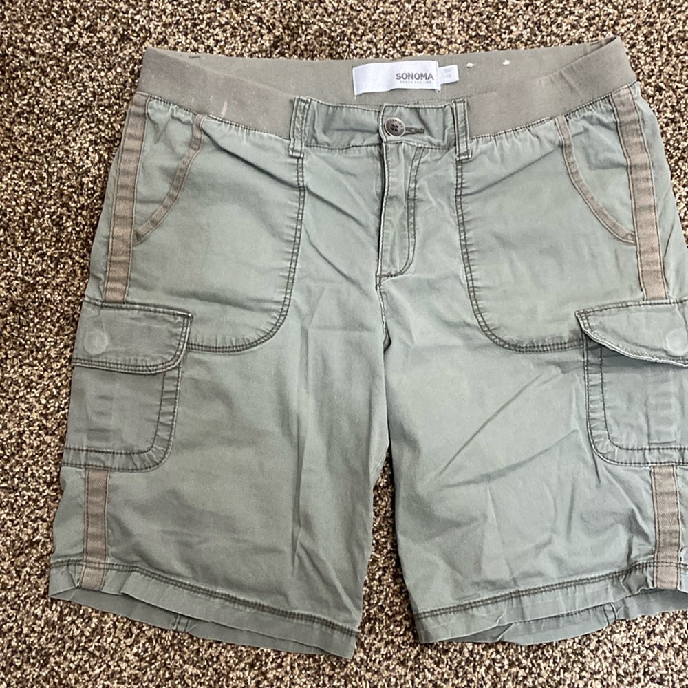 Sonoma Bermuda shorts.